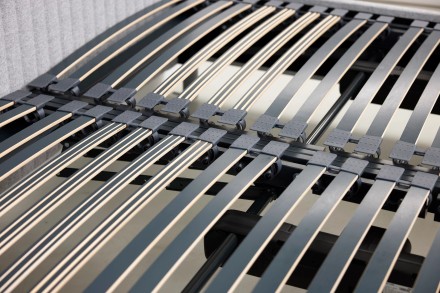 Łóżko TEMPUR® ARC to nowoczesna, minimalistyczna opcja idealna do każdej sypialni.