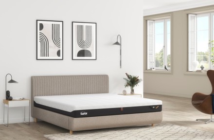Łóżko TEMPUR® ARC to nowoczesna, minimalistyczna opcja idealna do każdej sypialni.