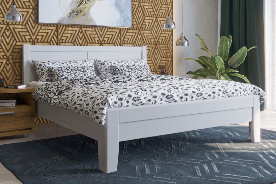 Solidne wykonane masywne łóżko Sion K3 stanie się godną ozdobą Twojej sypialni, wprowadzając do niej przytulność i komfort.