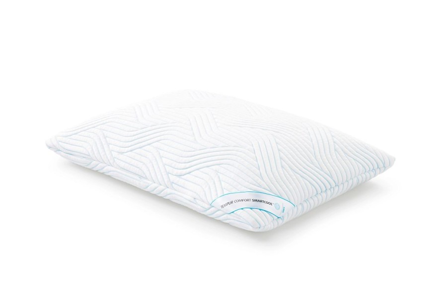 Poduszka TEMPUR® Comfort Soft SmartCool została wykonana z zupełnie nowych materiałów TEMPUR®, które zapewniają o 20% większą redukcję nacisku niż kiedykolwiek wcześniej. W przypadku tej poduszki materiał został opracowany tak, aby połączyć niesamowitą miękkość i wygodę z niezbędnym i doskonałym podparciem kręgosłupa podczas snu.