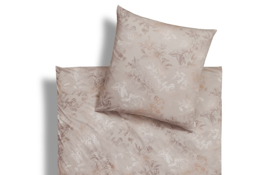 Pościel wyróżnia się wymagającymi wzorami i harmonijną grą kolorów.