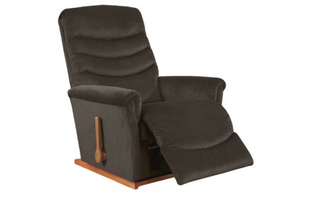 Usiądź w fotelu Nora, otul się wyjątkowym komfortem i poczuj się jak na chmurce, a jednocześnie zadbaj o solidne wsparcie dla pleców, lędźwi i stóp.