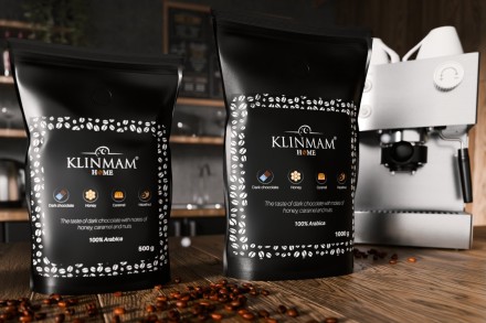 Filiżanka naszej kawy to sposób na prostą przyjemność. Aksamitna gorycz czekolady z nutami orzechów nadaje mieszance ziemistość, zrównoważoną delikatną słodyczą miodu i bogactwem karmelu. Każdy łyk udowodni, że istnieje perfekcyjna równowaga między goryczą a słodyczą.