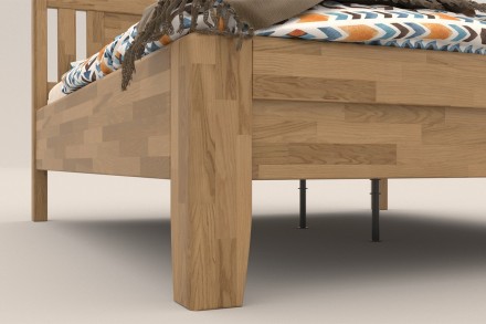 Solidne wykonane masywne łóżko Sion K2 stanie się godną ozdobą Twojej sypialni, wprowadzając do niej przytulność i komfort.