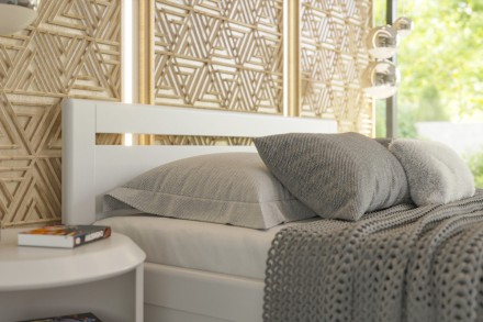 Venta to łóżko z litego drewna dla wysokiej jakości snu przez długie lata.