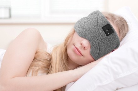 Maska do spania Aerium Zensleep z Bluetooth dla spokojnego snu w domu i w podróży.