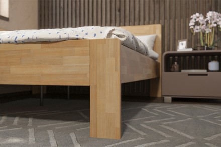 Jednoosobowe łóżko Amien cieszy się dużą popularnością; będzie doskonale pasować zarówno do pokoiku dziecięcego jak i do sypialni. Wspaniały zapach drewna wprowadzi do pomieszczenia cudowną atmosferę, idealną dla snu.