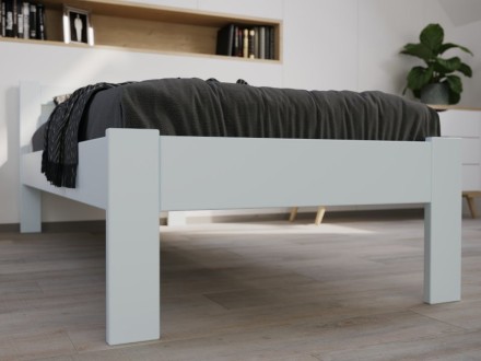 Łóżko z litego drewna bukowego lub dębowego