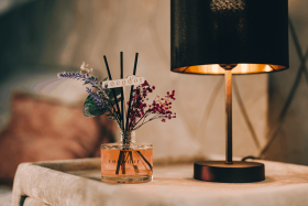 Luksusowy dyfuzor Cocodor Lavender otuli każdą przestrzeń wyjątkowym zapachem, a jednocześnie będzie piękną ozdobą wnętrza.