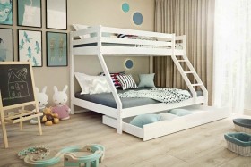 Denis to łóżko piętrowe przewidziane dla trojga dzieci; mebel łączy w sobie precyzyjne wykonanie oraz wysoki stopień funkcjonalności.
