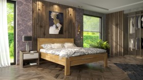 Solidne drewniane łóżko z pełnym zagłówkiem