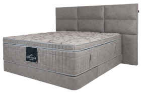 Luksusowe wezgłowie w połączeniu z podstawą typu boxspring tworzy ponadczasowe design łóżka, który pasuje do 
praktycznie każdej sypialni, nawet tej mniejszej.