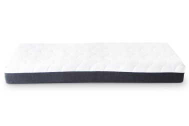 Anatomicznie dopasowujący się pianowy materac Mlily Magnolia dla optymalnego komfortu.
