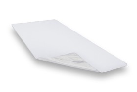 Ochraniacz higieniczny na materac wykonana ze 100% miękkiej bawełnianej tkaniny frotte, wodoodpornej i paroprzepuszczalnej powłoki PUR na spodzie.